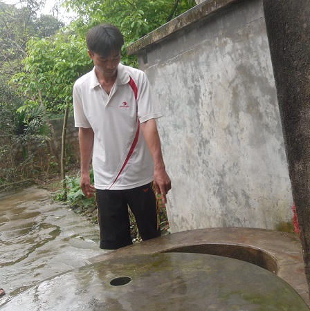 Dân nghèo vay tiền mua nước cứu mình khỏi “thần chết” ung thư